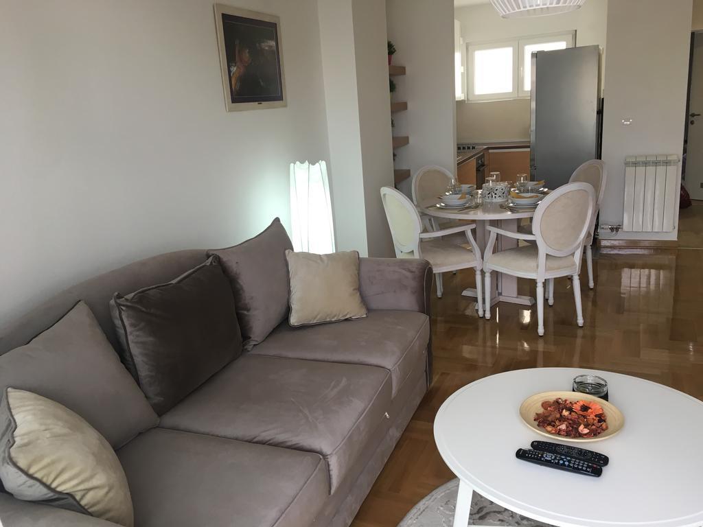 Apartment Posejdon Beograd Bagian luar foto